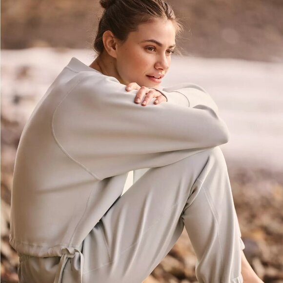 Sweaty Betty Sand Wash Crewneck Sweatshirt - Picture 2 of 5